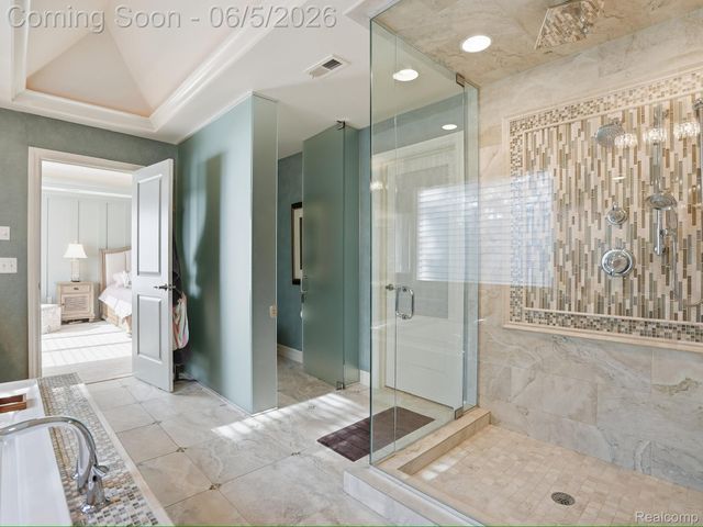 55951 Ashbrooke Drive W, Shelby Charter Township, MI 48316