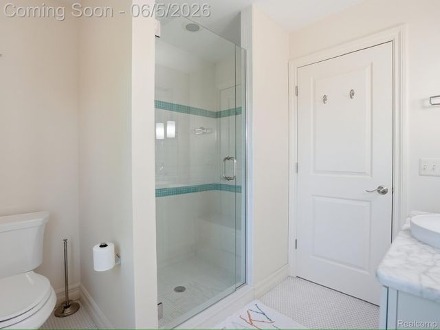 55951 Ashbrooke Drive W, Shelby Charter Township, MI 48316