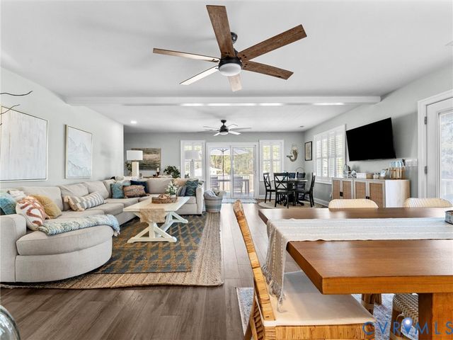84 New Little St, North, VA 23128
