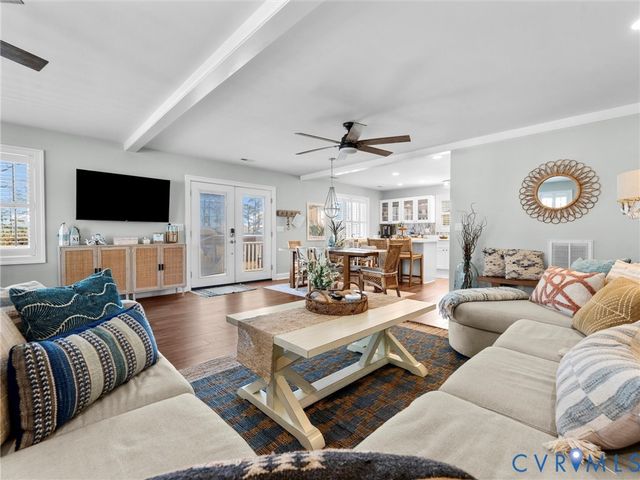 84 New Little St, North, VA 23128
