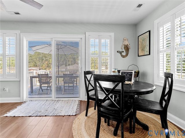 84 New Little St, North, VA 23128