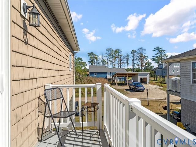 84 New Little St, North, VA 23128