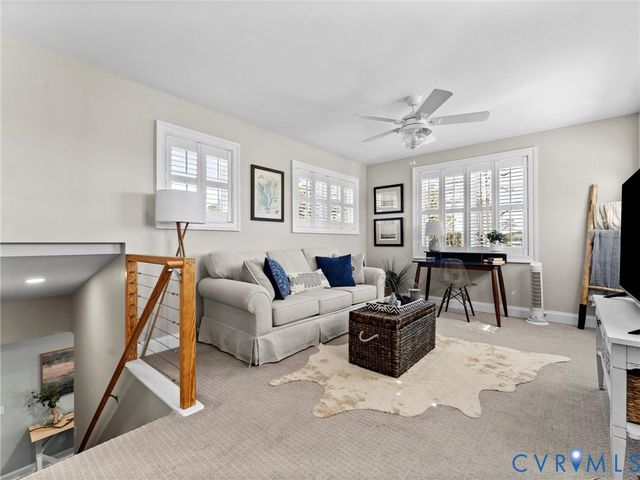84 New Little St, North, VA 23128