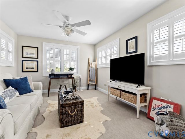 84 New Little St, North, VA 23128