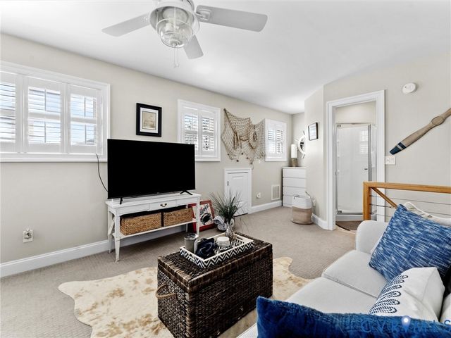 84 New Little St, North, VA 23128