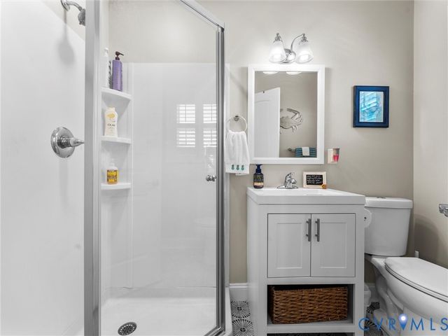 84 New Little St, North, VA 23128