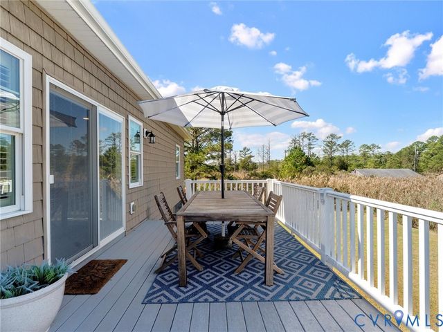 84 New Little St, North, VA 23128