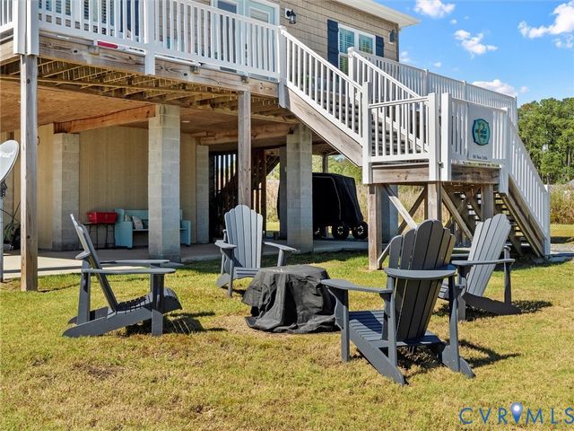 84 New Little St, North, VA 23128