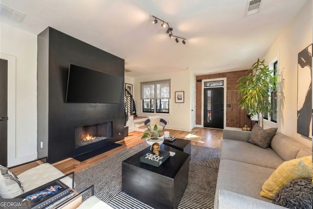 593 Formwalt Street, Atlanta, GA 30312