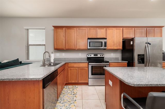 6408 YELLOW BUCKEYE DRIVE, Riverview, FL 33578