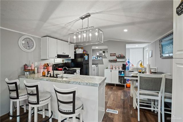 321 Felicidad Avenue, Donna, TX 78537