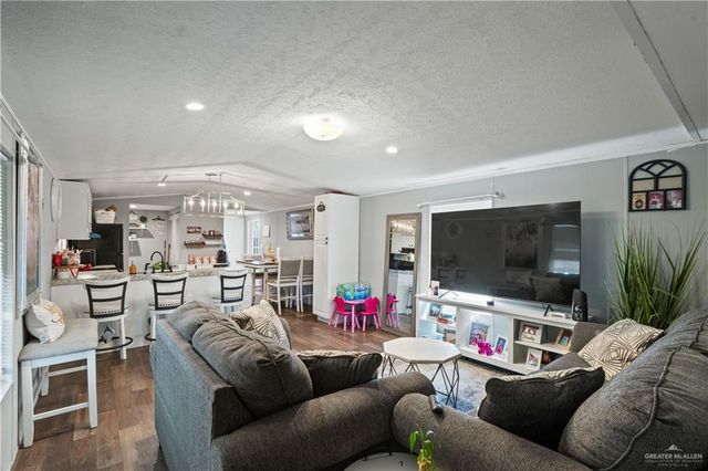 321 Felicidad Avenue, Donna, TX 78537