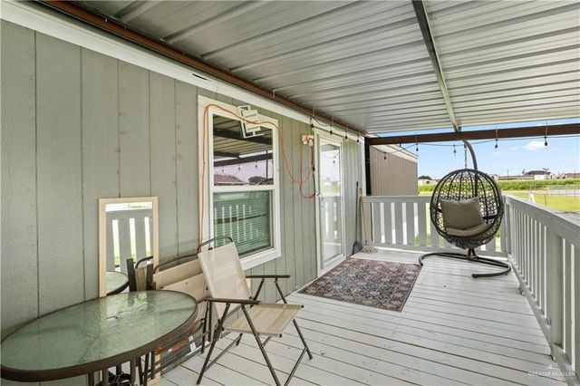 321 Felicidad Avenue, Donna, TX 78537