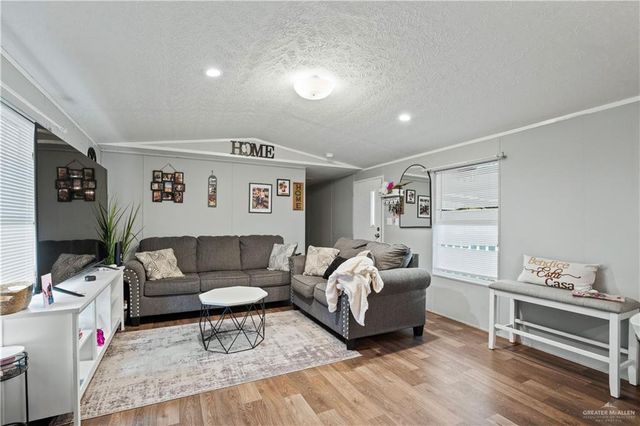 321 Felicidad Avenue, Donna, TX 78537