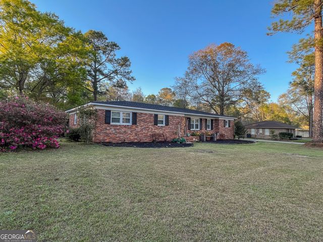 218 Pinehurst Drive, Dublin, GA 31021