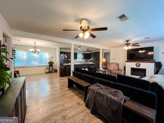 218 Pinehurst Drive, Dublin, GA 31021