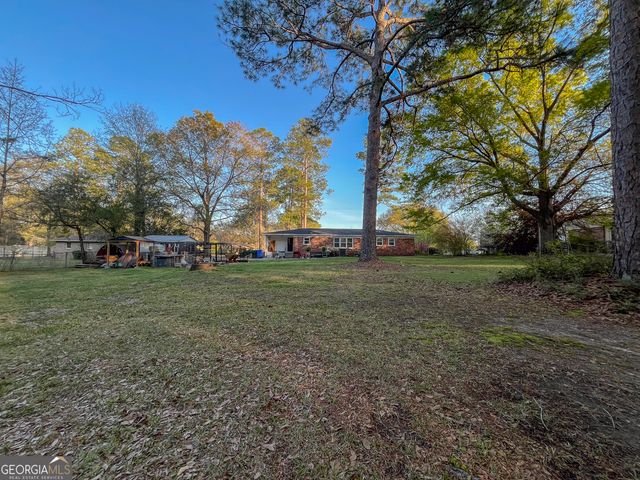 218 Pinehurst Drive, Dublin, GA 31021