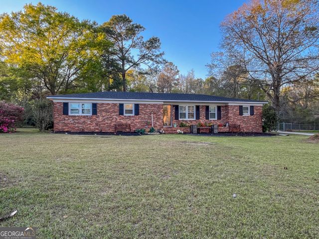 218 Pinehurst Drive, Dublin, GA 31021