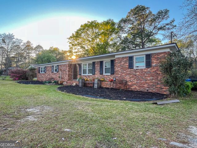 218 Pinehurst Drive, Dublin, GA 31021