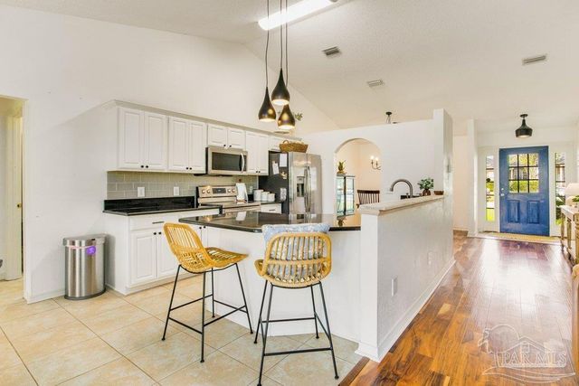 5217 Choctaw Ave, Pensacola, FL 32507