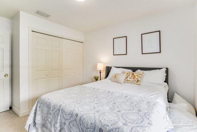 5217 Choctaw Ave, Pensacola, FL 32507