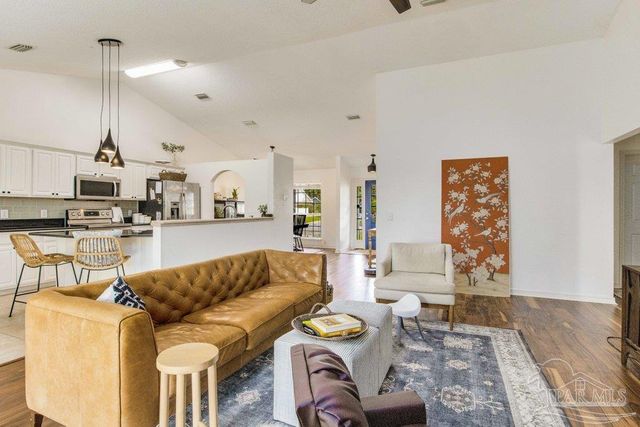 5217 Choctaw Ave, Pensacola, FL 32507