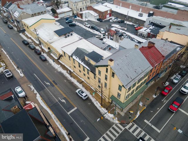 159 N HANOVER ST, Carlisle, PA 17013