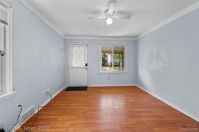 34080 Harroun Street, Wayne, MI 48184