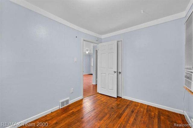 34080 Harroun Street, Wayne, MI 48184