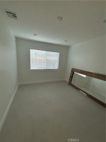 23453 Mobile, West Hills, CA 91307