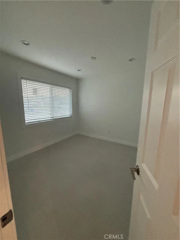23453 Mobile, West Hills, CA 91307