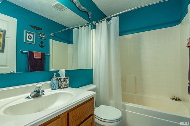 3707 E Barrington Dr Apt 305, Bloomington, IN 47408