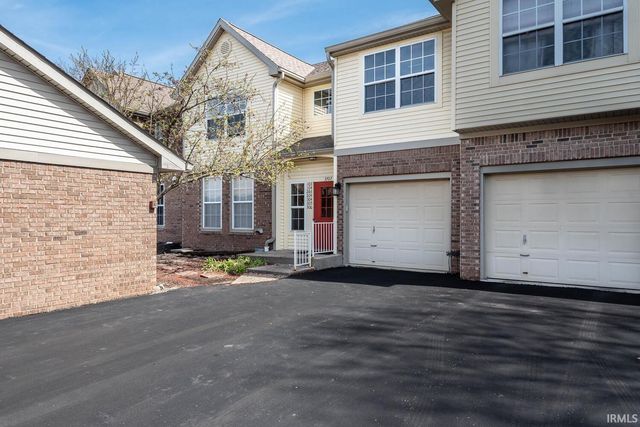 3707 E Barrington Dr Apt 305, Bloomington, IN 47408