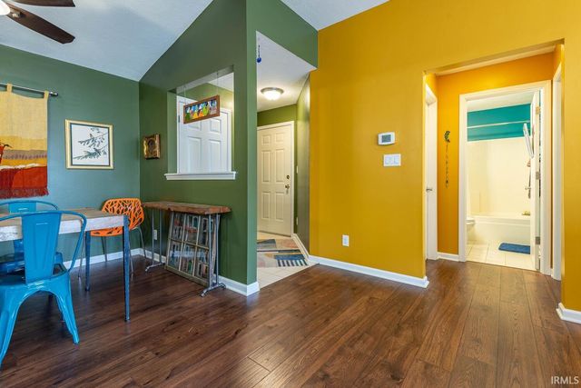 3707 E Barrington Dr Apt 305, Bloomington, IN 47408