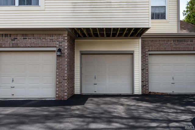 3707 E Barrington Dr Apt 305, Bloomington, IN 47408