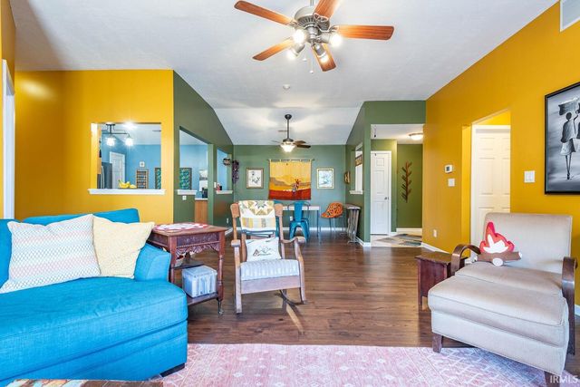 3707 E Barrington Dr Apt 305, Bloomington, IN 47408