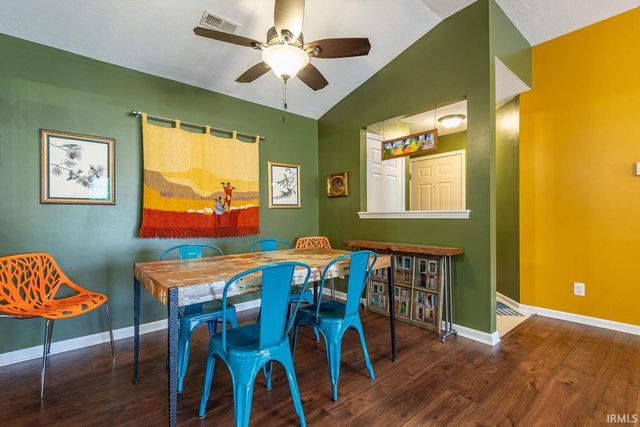 3707 E Barrington Dr Apt 305, Bloomington, IN 47408