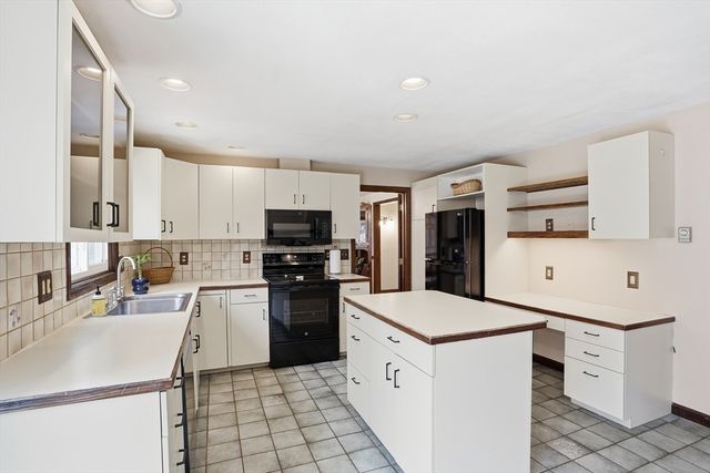 76 Tenney Road, Westford, MA 01886