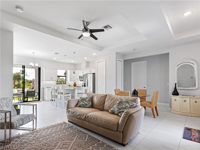 490 37th AVE NW, Naples, FL 34120