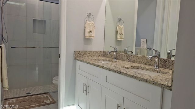 490 37th AVE NW, Naples, FL 34120