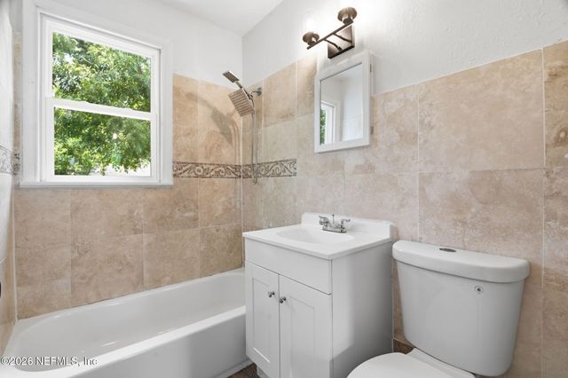 7060 MARVIN Avenue, Jacksonville, FL 32208