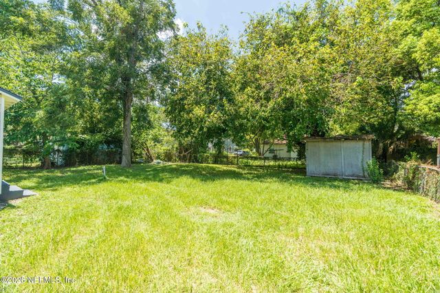 7060 MARVIN Avenue, Jacksonville, FL 32208