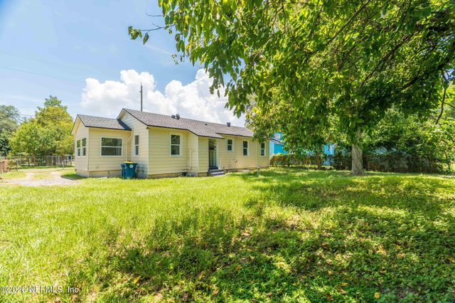 7060 MARVIN Avenue, Jacksonville, FL 32208