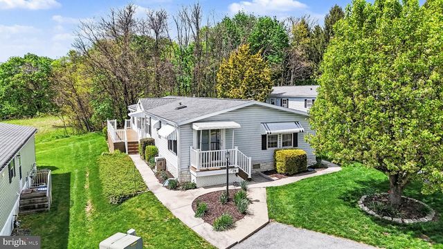 374 W CEDAR ST, Palmyra, PA 17078