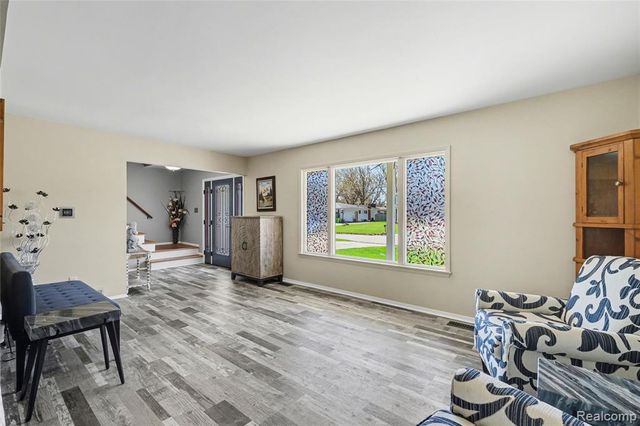 4459 Sunderland Place, Flint, MI 48507