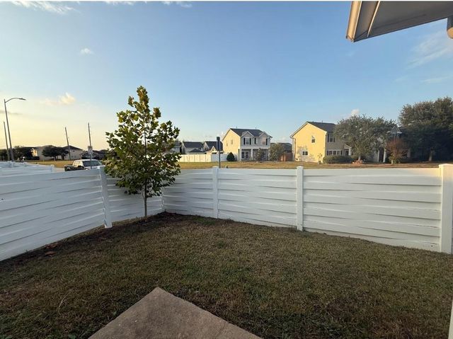 1639 Nichole Woods Drive, Houston, TX 77047