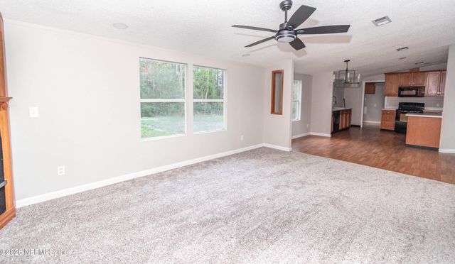 11017 N COUNTY ROAD 229 N, Sanderson, FL 32087