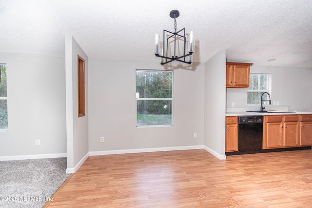 11017 N COUNTY ROAD 229 N, Sanderson, FL 32087