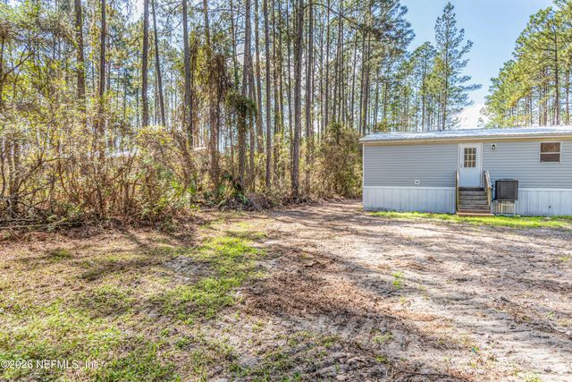 11017 N COUNTY ROAD 229 N, Sanderson, FL 32087