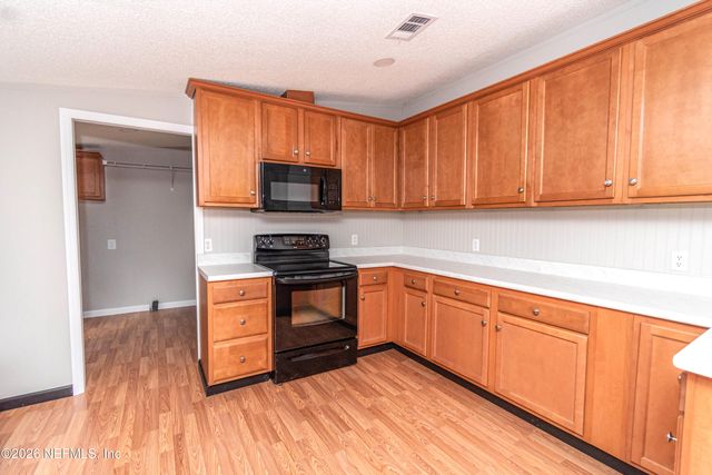 11017 N COUNTY ROAD 229 N, Sanderson, FL 32087